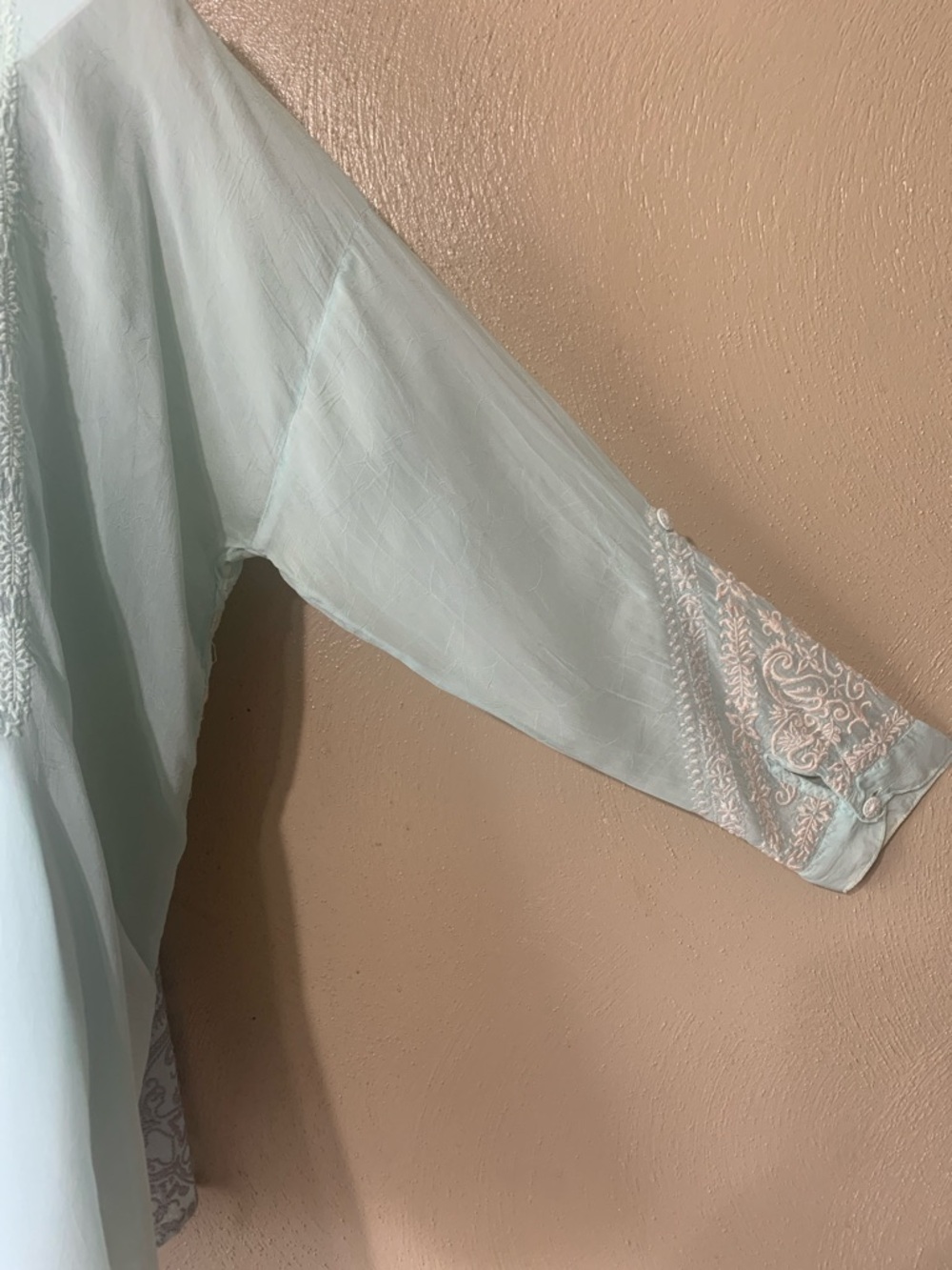 Johnny Was size M Mint Green Embroidered Collar Blouse - Picture 9 of 11